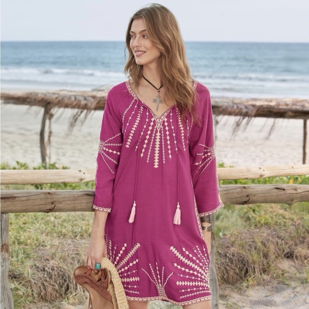 Tolani Embroidered Mini Dress MEDIUM Magenta Fuchsia Boho Tasseled Sundance